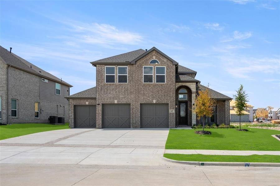 1605 Whisperwood Way, Midlothian, TX 76065