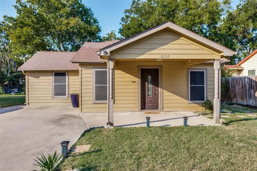 8312 Sussex Street, White Settlement, TX 76108