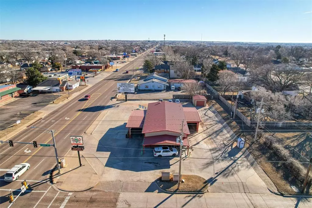 Elk City, OK 73644,1032 W 3rd Street