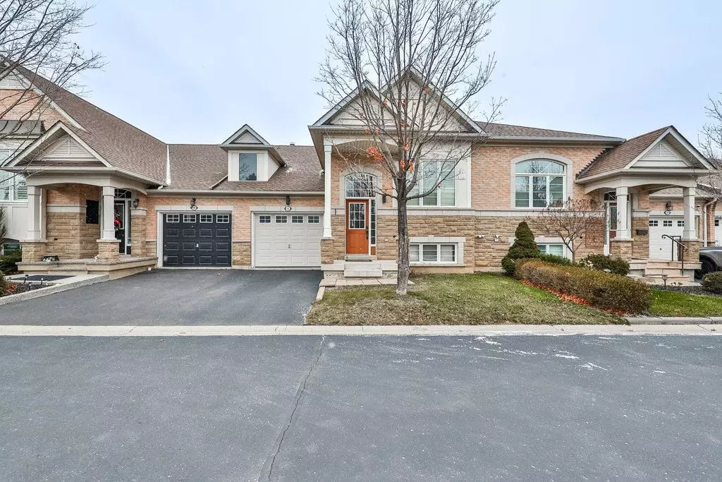 Halton, ON L7M 5B5,4400 Millcroft Park DR #15