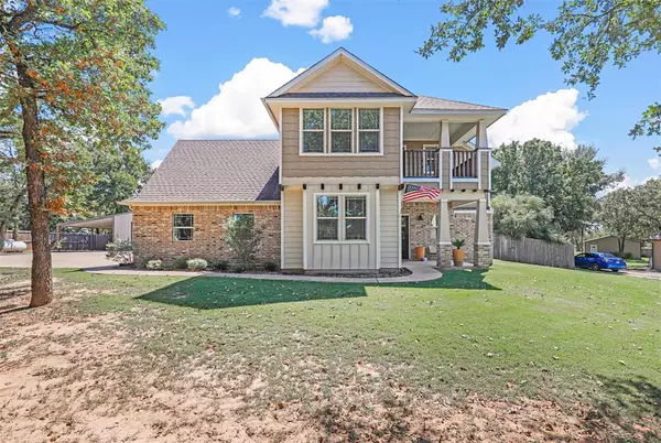 1108 Riverwood Trail, Cleburne, TX 76033