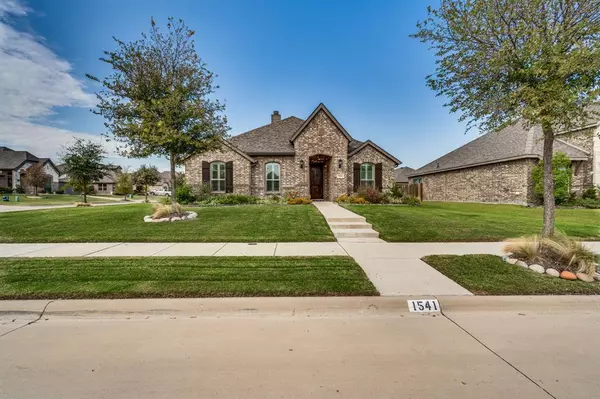 1541 Reagan Avenue, Waxahachie, TX 75165