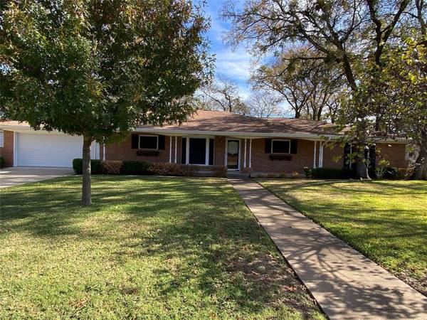 506 Austin Drive,  Mineral Wells,  TX 76067