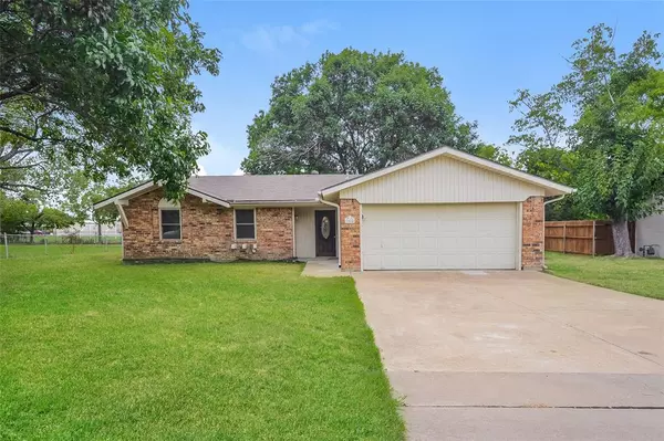 1008 N 4th Street, Princeton, TX 75407