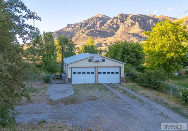 382 Sunset Drive, Arco, ID 83213