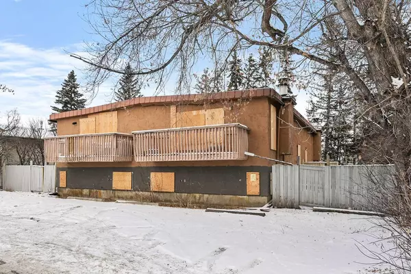 Calgary, AB T3B 1X7,7703 41 AVE Northwest