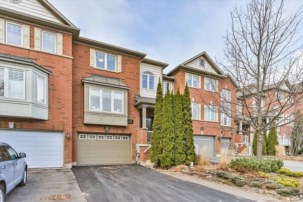 3082 Highbourne CRES, Oakville, ON L6M 5H1