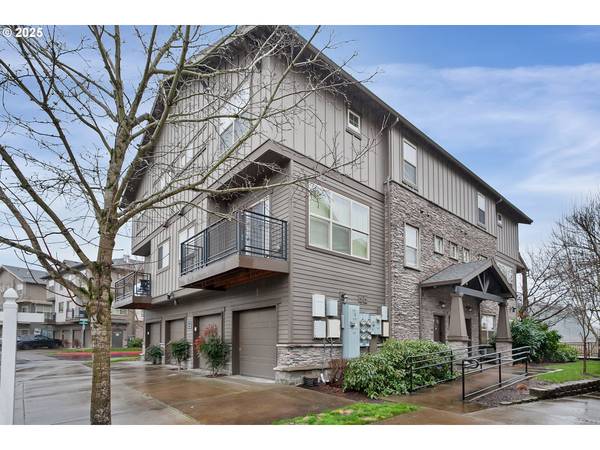 Beaverton, OR 97003,688 NE ADWICK DR