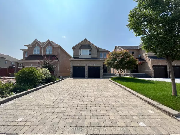 46 Eminence RD, Vaughan, ON L4K 5K1