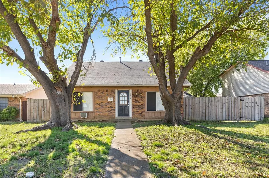 2018 Vail Drive, Garland, TX 75044