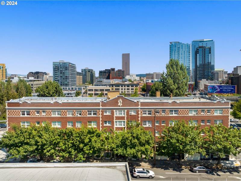 20 NW 16TH AVE #301, Portland, OR 97209