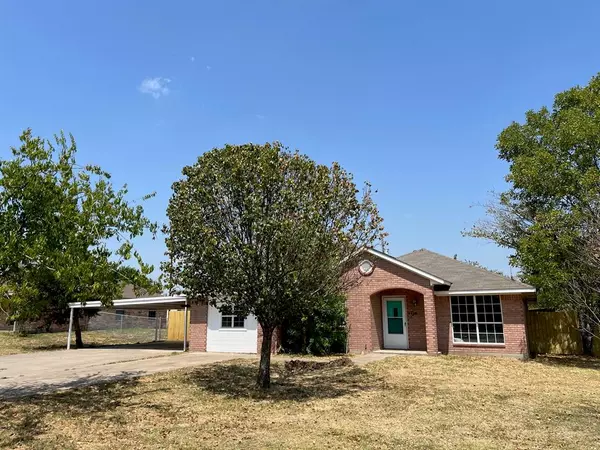 704 Windy Hill, Celeste, TX 75423