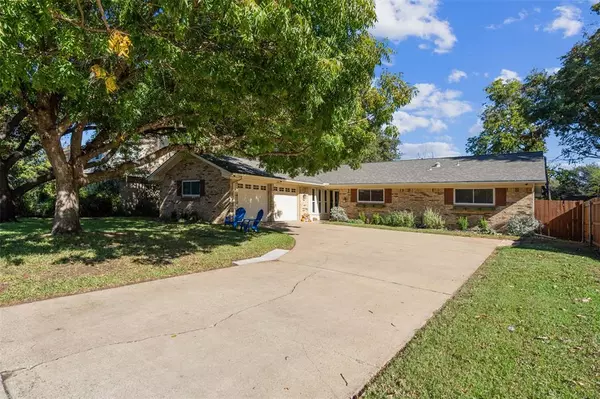 Benbrook, TX 76126,1207 Mildred Lane