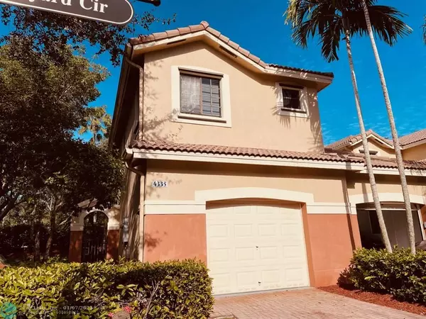 Weston, FL 33332,4335 Vineyard Cir  #4335