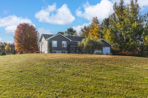 285 Warminster Side Road, Oro-medonte, ON L0K 1E0