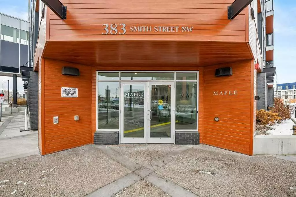 Calgary, AB T3B 6J9,383 Smith ST NW #213