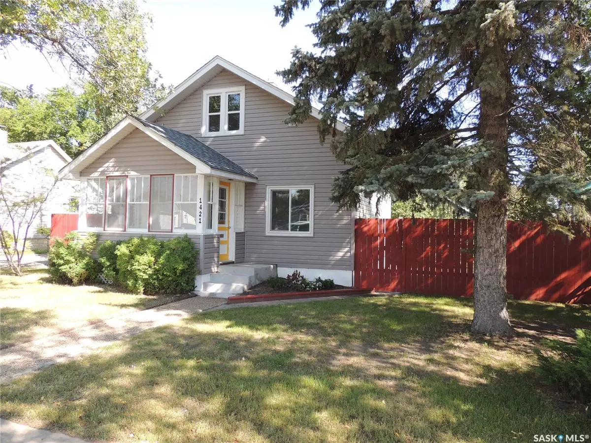 Estevan, SK S4A 0X3,1421 4th STREET