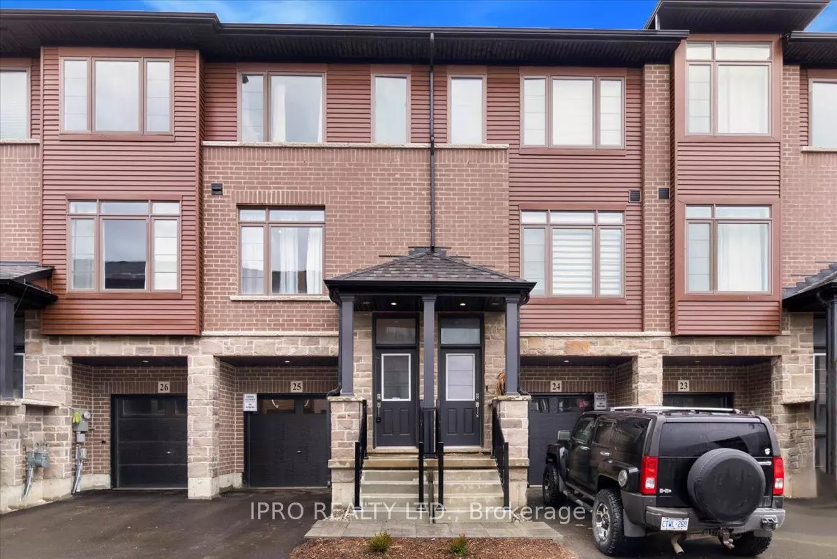 Hamilton, ON L8J 0M6,61 Soho ST #25