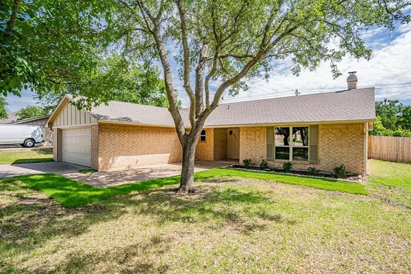 Granbury, TX 76049,5327 Mission Circle