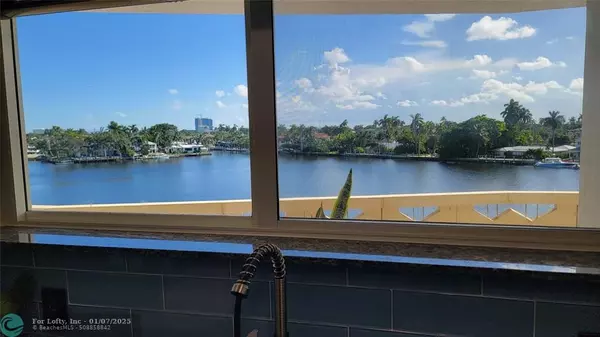 Fort Lauderdale, FL 33301,333 Sunset Dr  #207