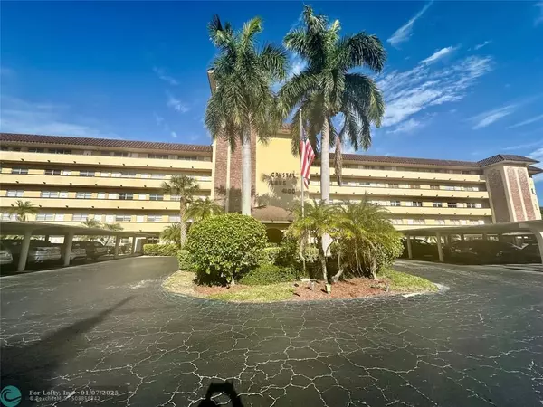 4100 Crystal Lake Dr  #310, Deerfield Beach, FL 33064