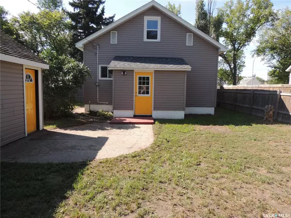 Estevan, SK S4A 0X3,1421 4th STREET