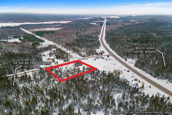 17 Dyers Bay RD, Northern Bruce Peninsula, ON N0H 1Z0