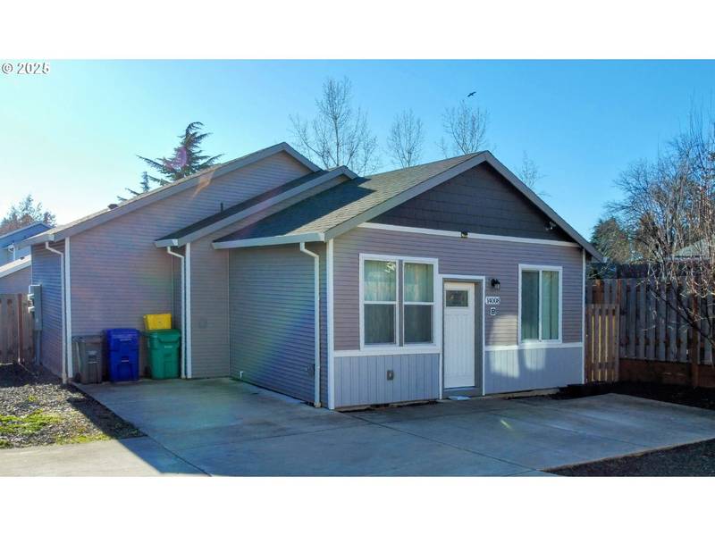 14008 SE CENTER ST #B, Portland, OR 97236