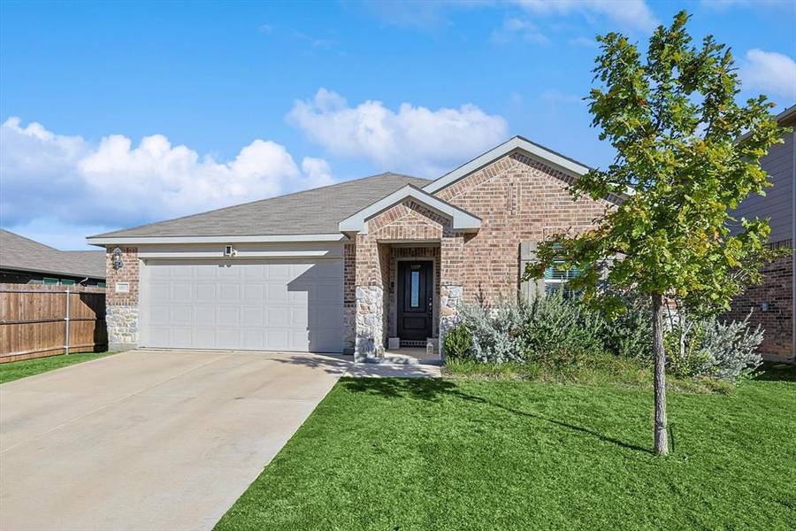 6052 Fire Water Drive, Fort Worth, TX 76179