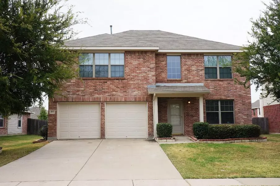 2811 Park Springs Drive, Grand Prairie, TX 75052