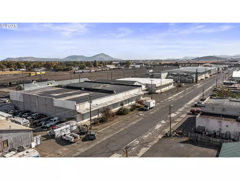 615 S SPRING ST, Klamath Falls, OR 97601