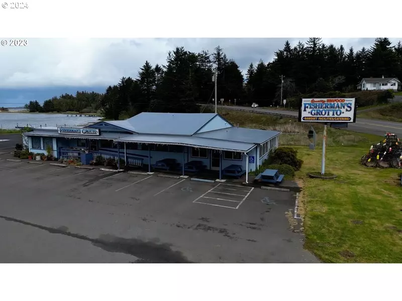 91149 CAPE ARAGO HWY, Coos Bay, OR 97420