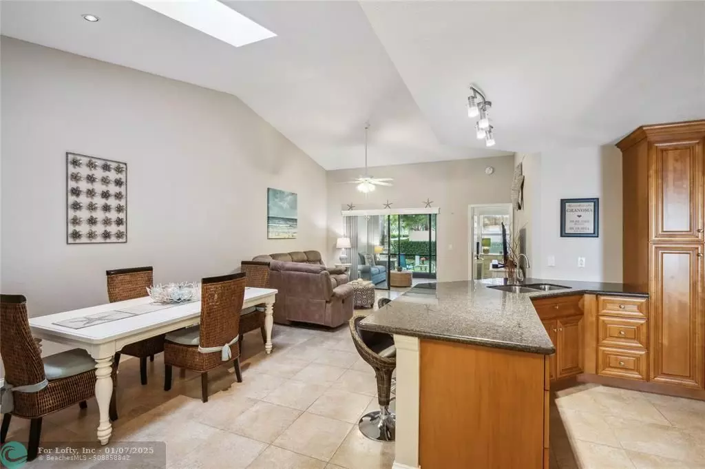 Deerfield Beach, FL 33442,35 Centennial Court