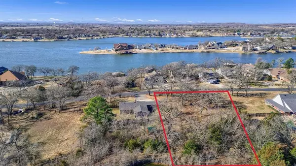 Lake Kiowa, TX 76240,1131 Kiowa Drive E