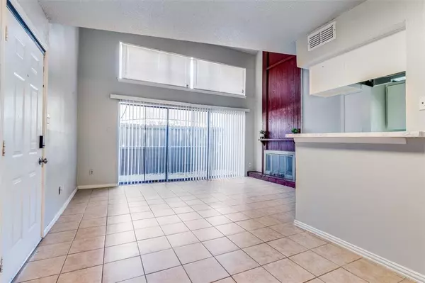 Dallas, TX 75231,7152 Fair Oaks Avenue #1125