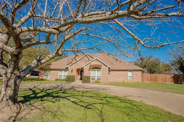 15651 Regian Drive, Lindale, TX 75771