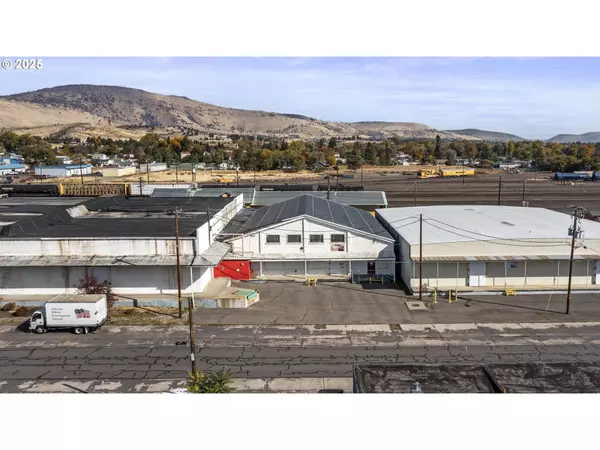 Klamath Falls, OR 97601,615 S SPRING ST