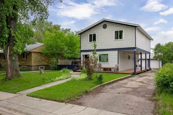 Calgary, AB T2B 0P9,2213 27 ST SE