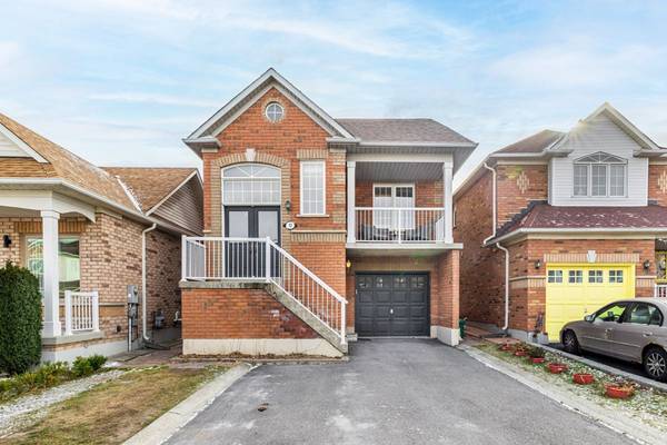 17 Macbride CRES, Vaughan, ON L6A 3R2