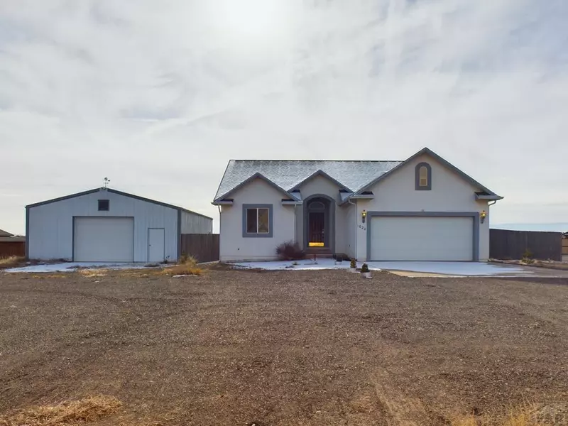 1022 W Stallion Dr, Pueblo West, CO 81007