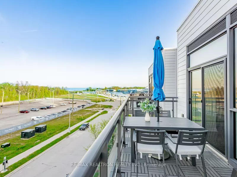 241 Sea Ray AVE #A414, Innisfil, ON L9S 0L9