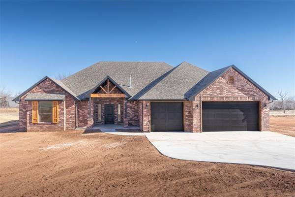 793 Ole Rock Creek Road, Tuttle, OK 73089