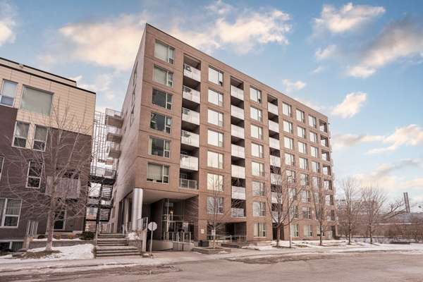 300 Lett ST #326, West Centre Town, ON K1R 0A8