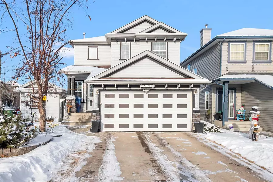 94 Everridge CT Southwest, Calgary, AB T2Y 4T1