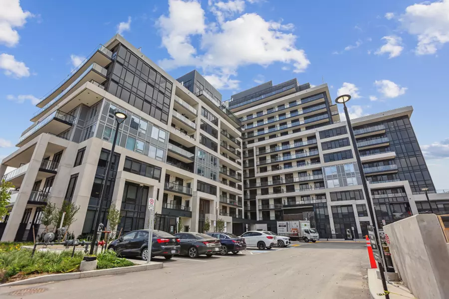 3200 William Coltson AVE #318, Oakville, ON L6H 7W8