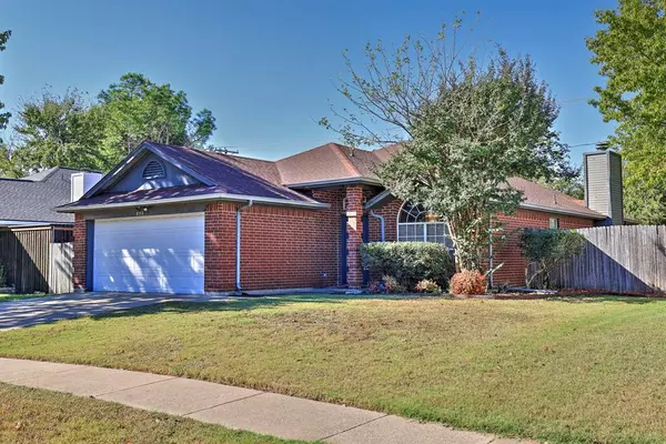 Arlington, TX 76001,870 Valleybrooke Drive