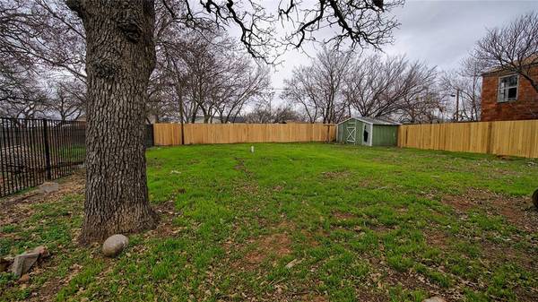 Nocona, TX 76255,307 Fannin Street