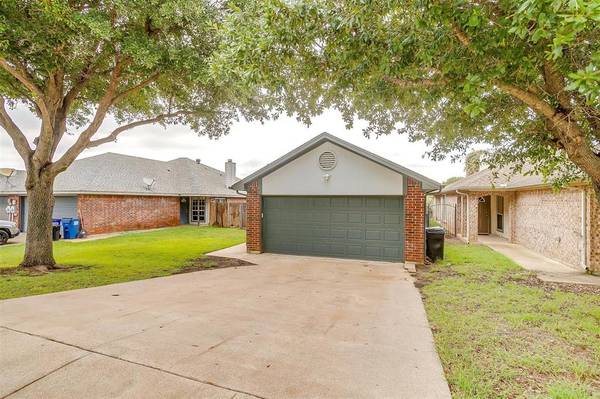 Azle, TX 76020,708 Stribling Circle