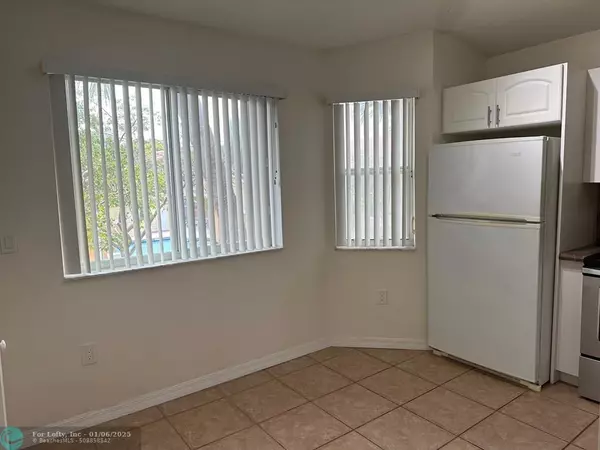 Pembroke Pines, FL 33024,7910 NW 7th St  #204