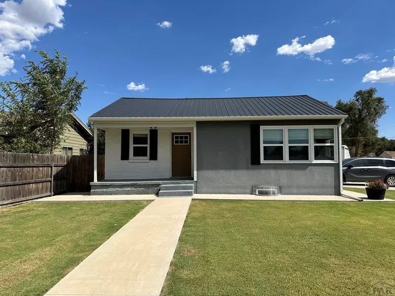 511 S 12th St, Lamar, CO 81052